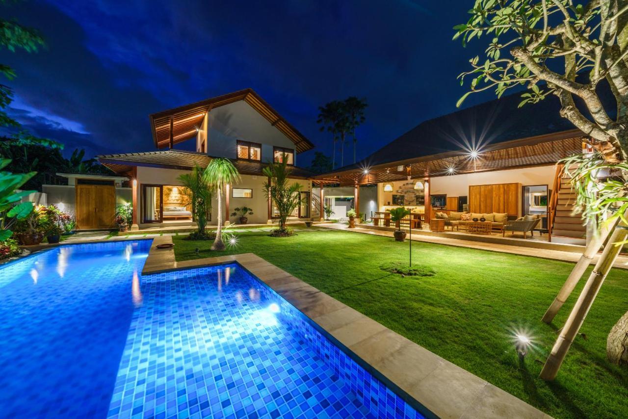 Villa Beauvida - Cozy 4- Bedroom Villa In Canggu With 18M Pool Dalung  Exterior photo