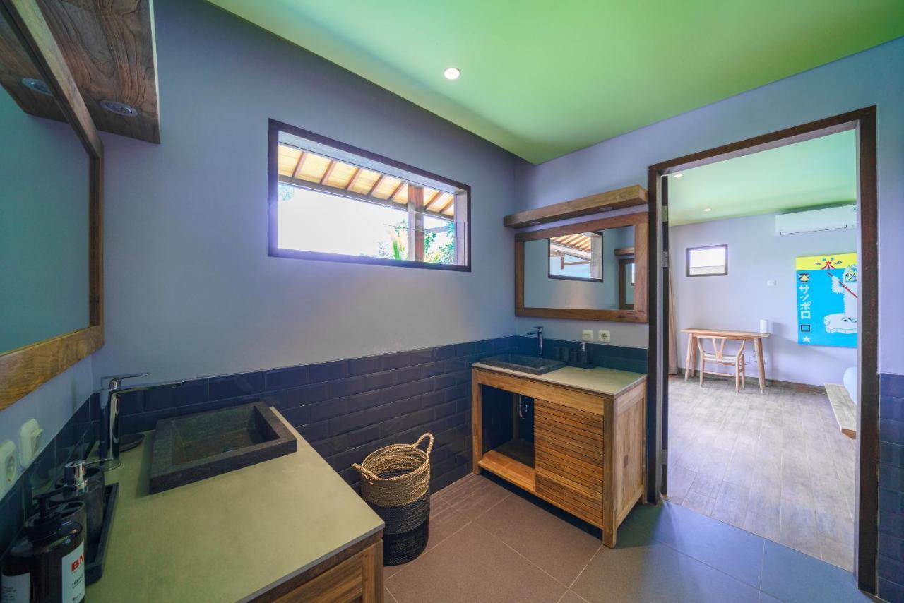 Villa Beauvida - Cozy 4- Bedroom Villa In Canggu With 18M Pool Dalung  Exterior photo